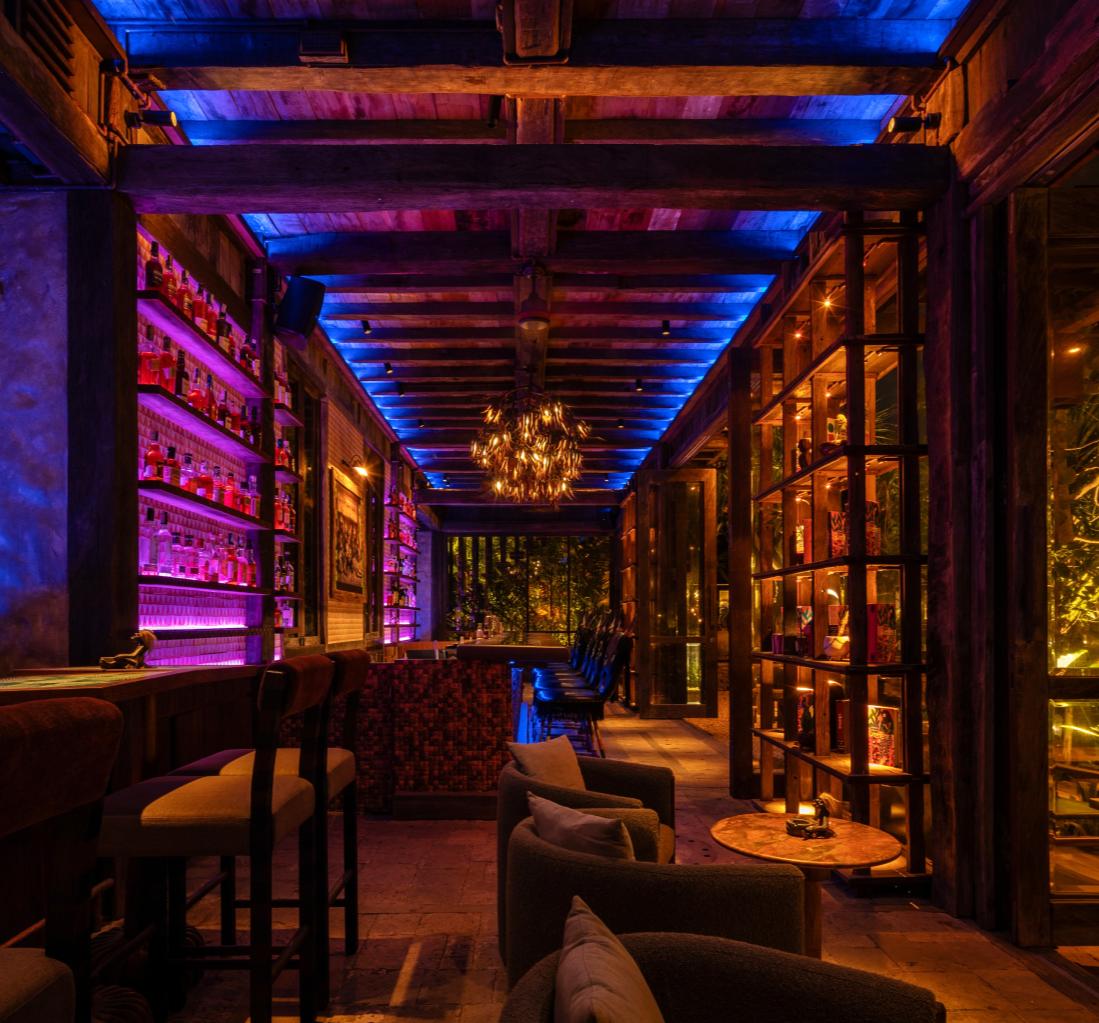 Tikuna Bar & Lyma Beach Club